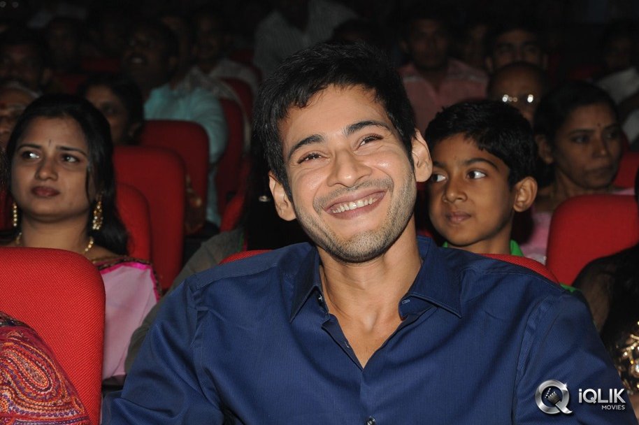 1-Nenokkadine-Movie-Audio-Release